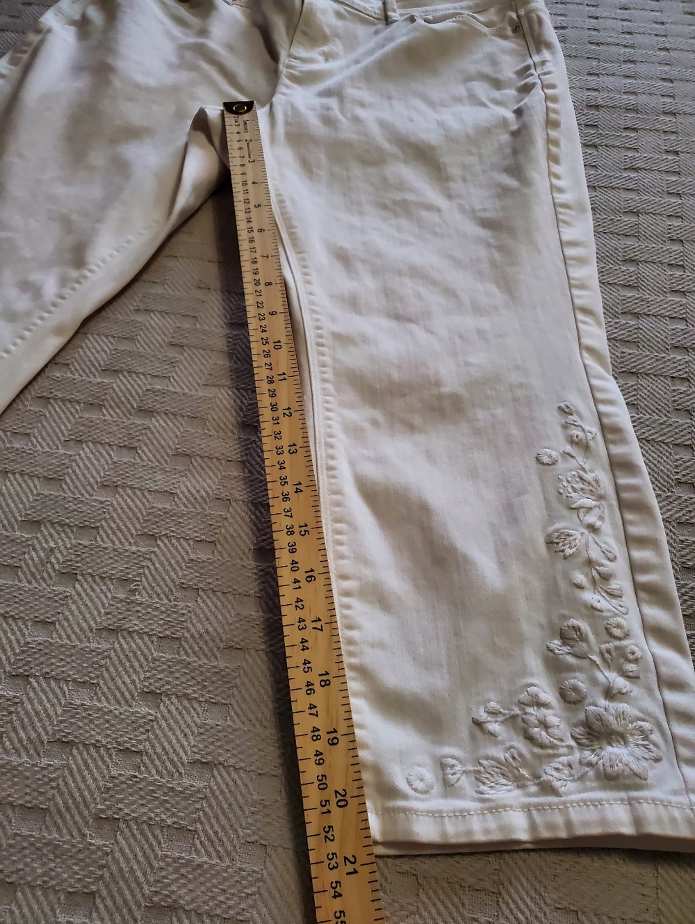 J. Jill Floral Embroidered Stretch Crop Jeans Authentic Fit White - Picture 7 of 11